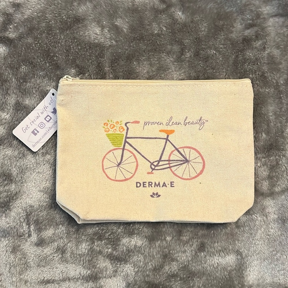DermaE Cosmetic Bag